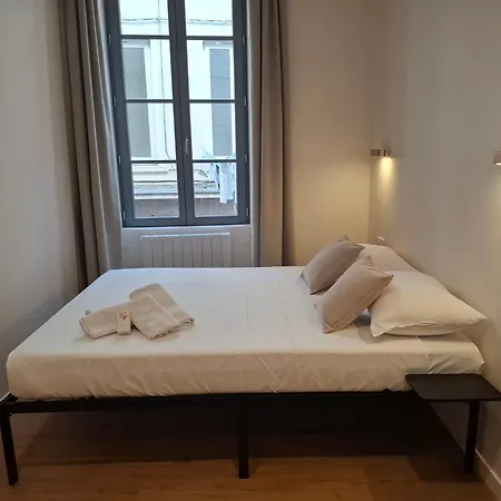 Cosy - Galerie Renaissance - *